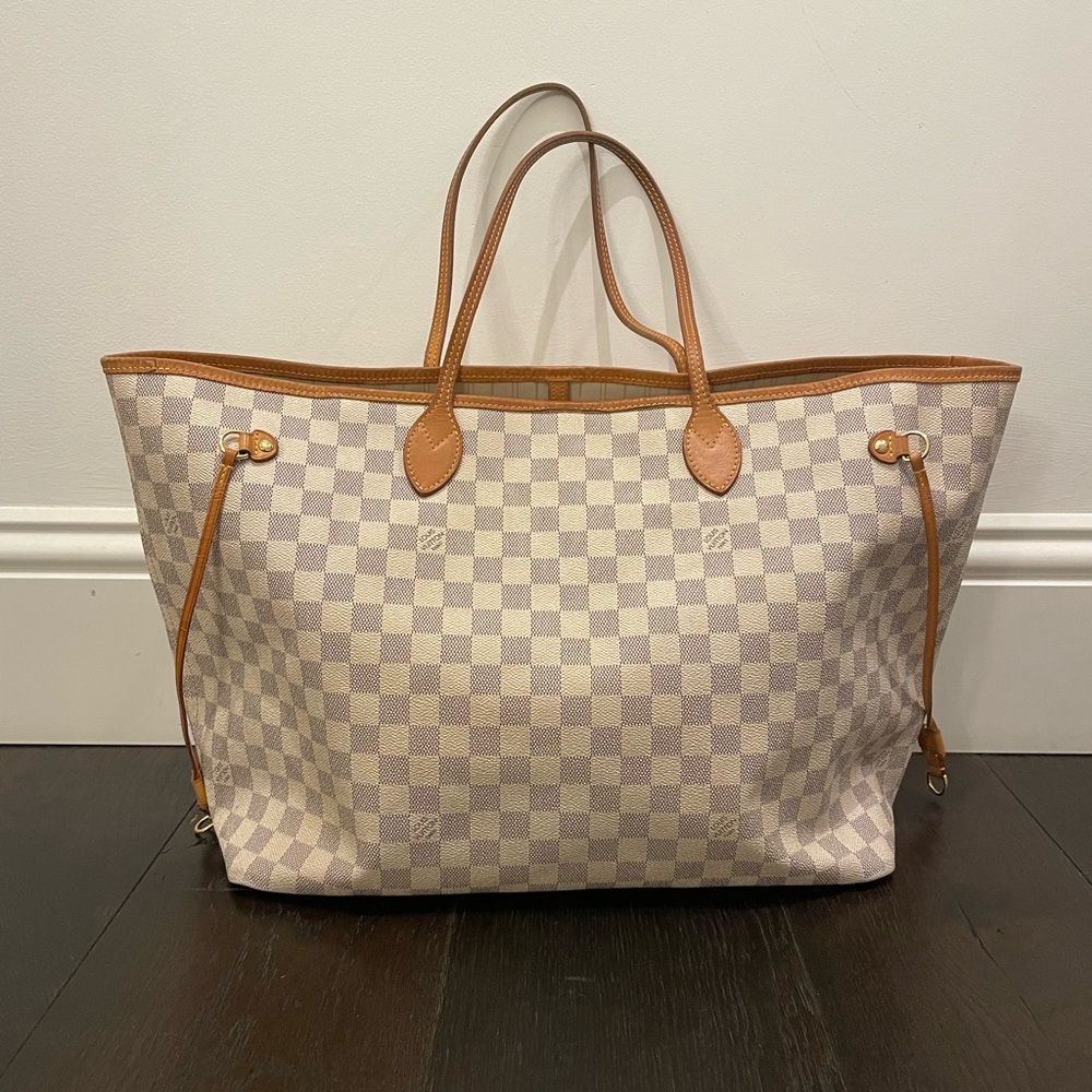 Louis Vuitton GM Neverful